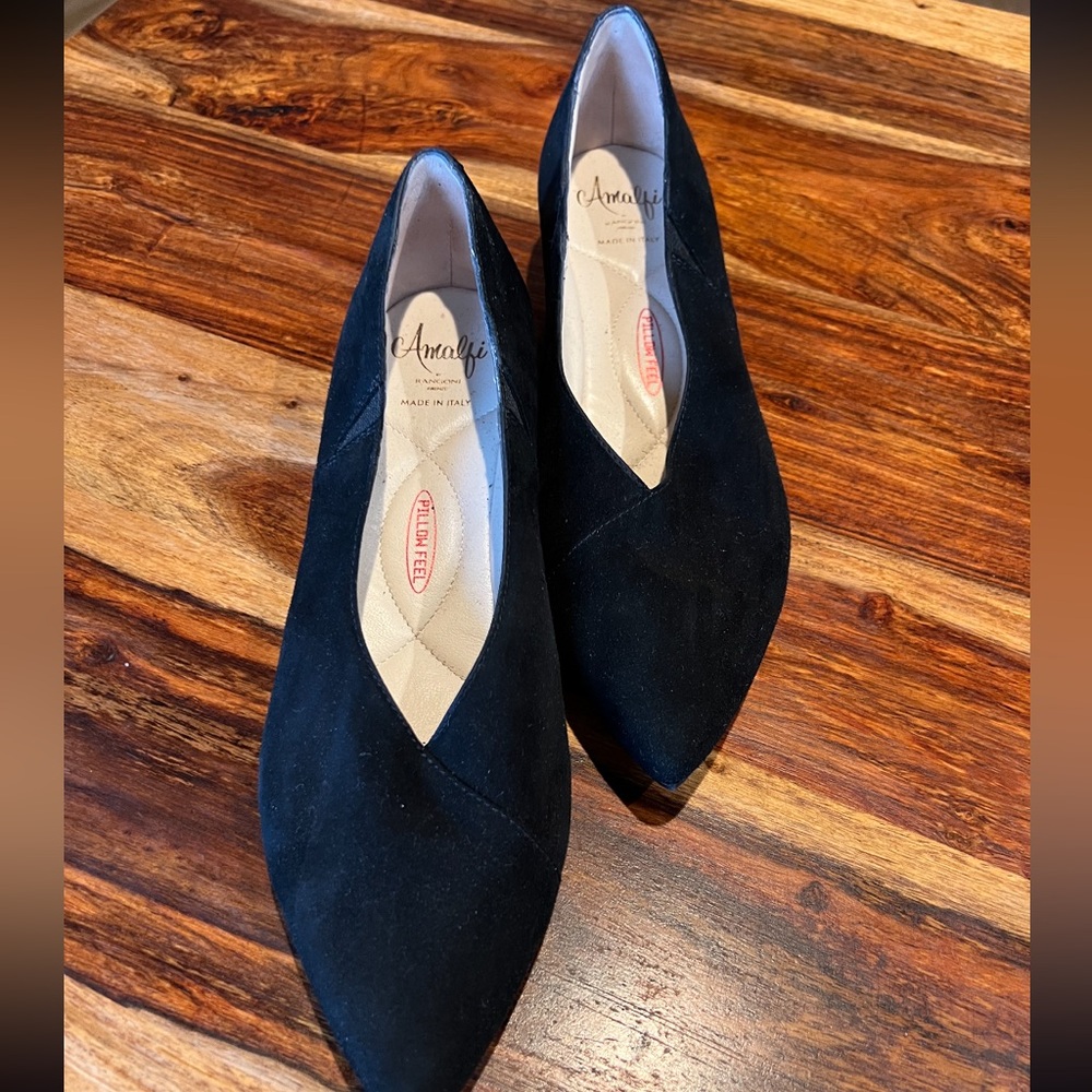 Amalfi suede pointed flat size 8